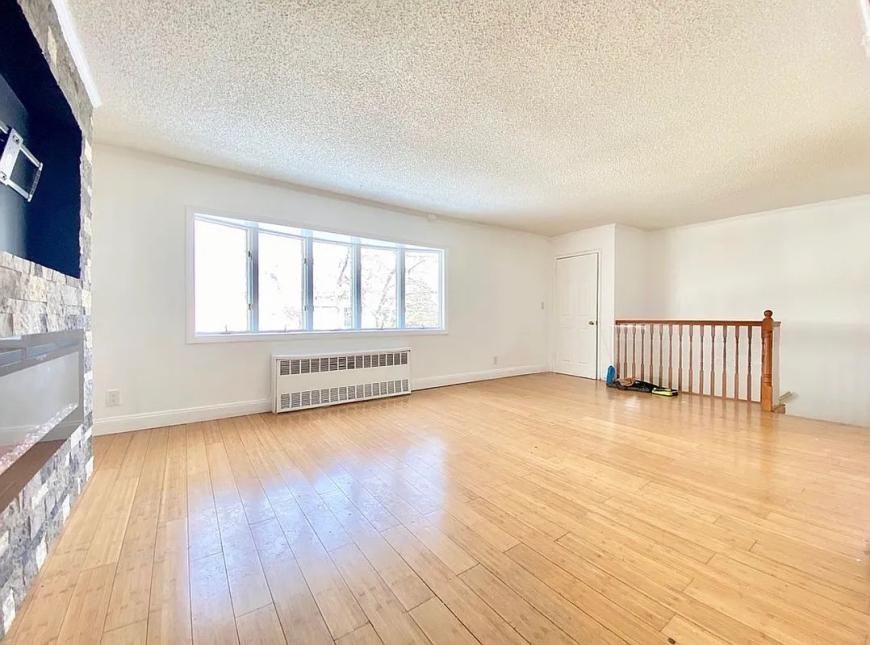 4218 Avenue I - Photo 2 of 10