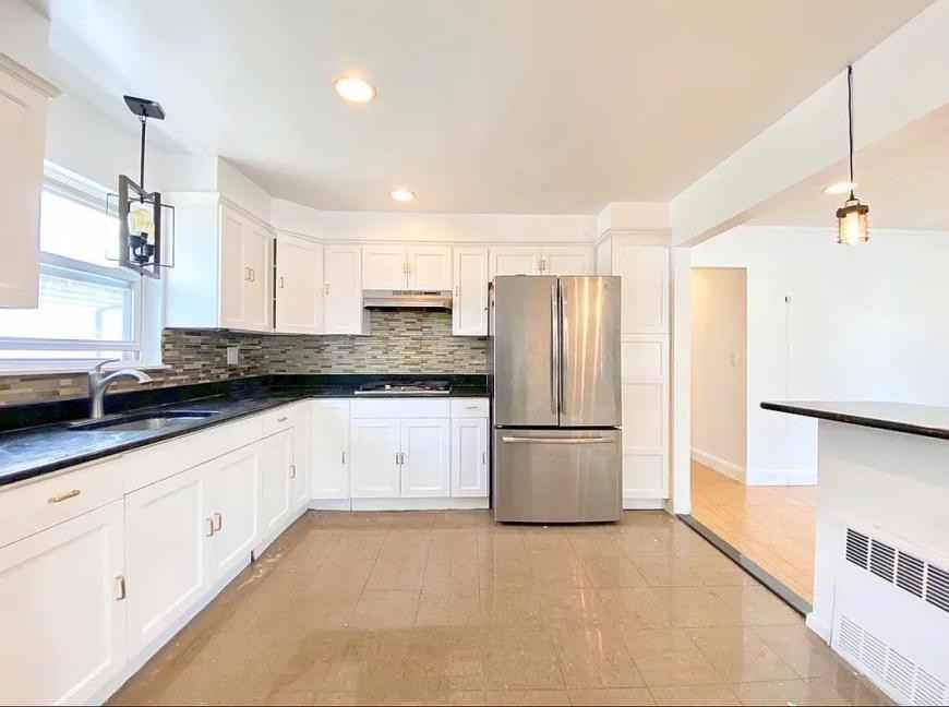 4218 Avenue I - Photo 4 of 10