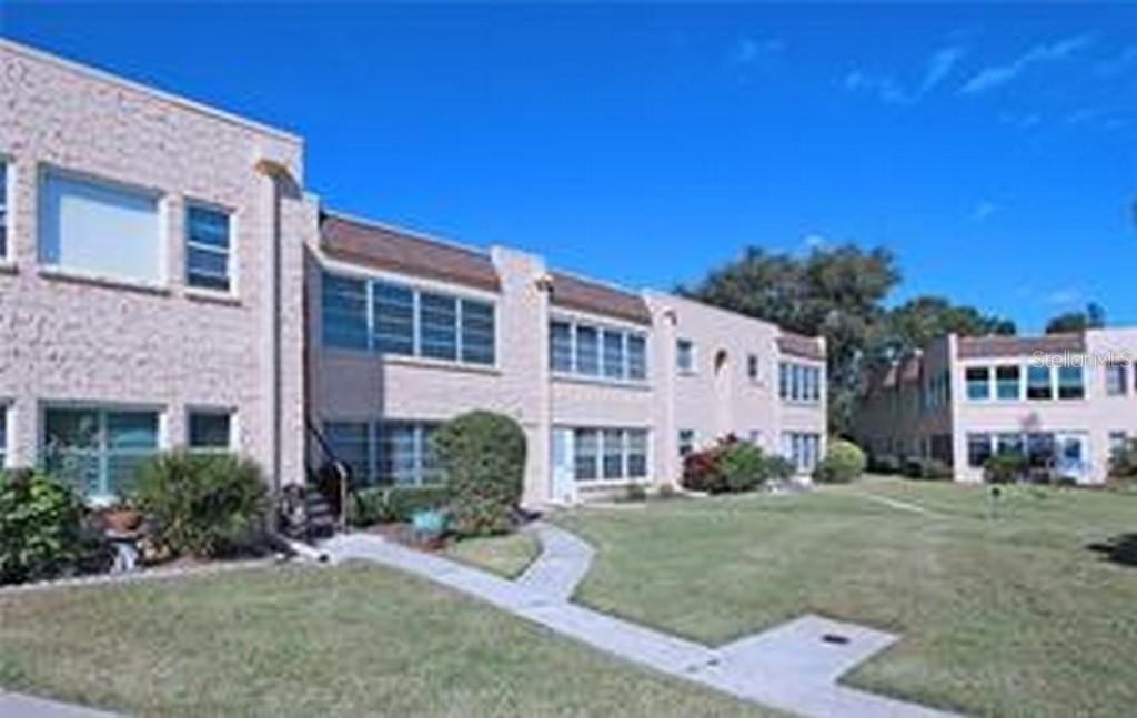 221 Cedarwood Cir #221 - Photo 2 of 20