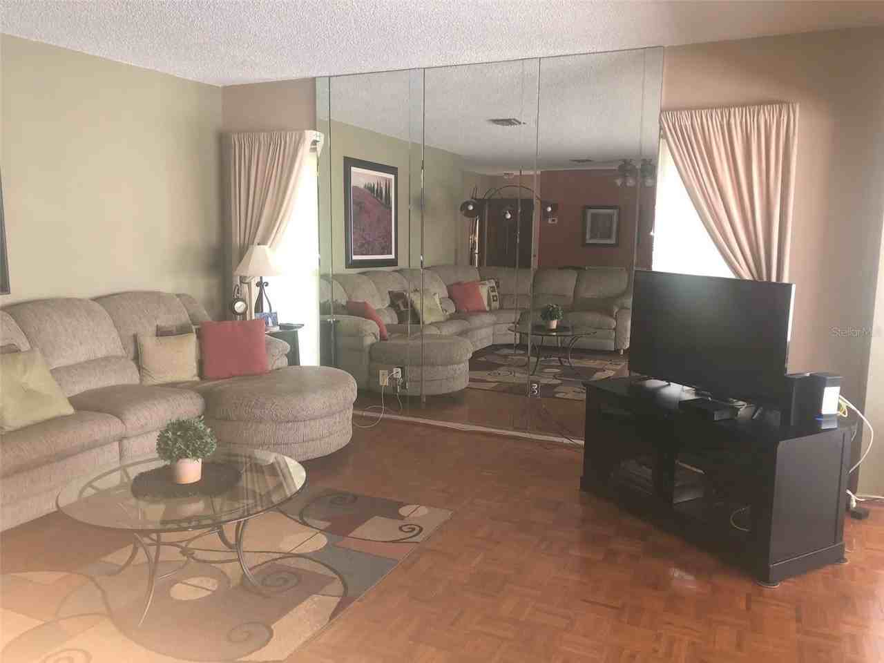 221 Cedarwood Cir #221 - Photo 7 of 20