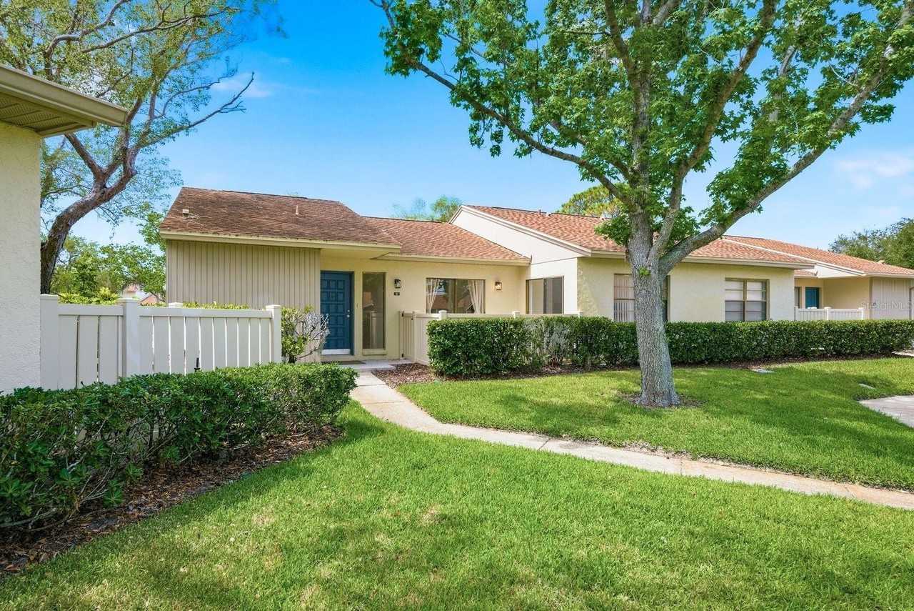 20 Evelyn Ct