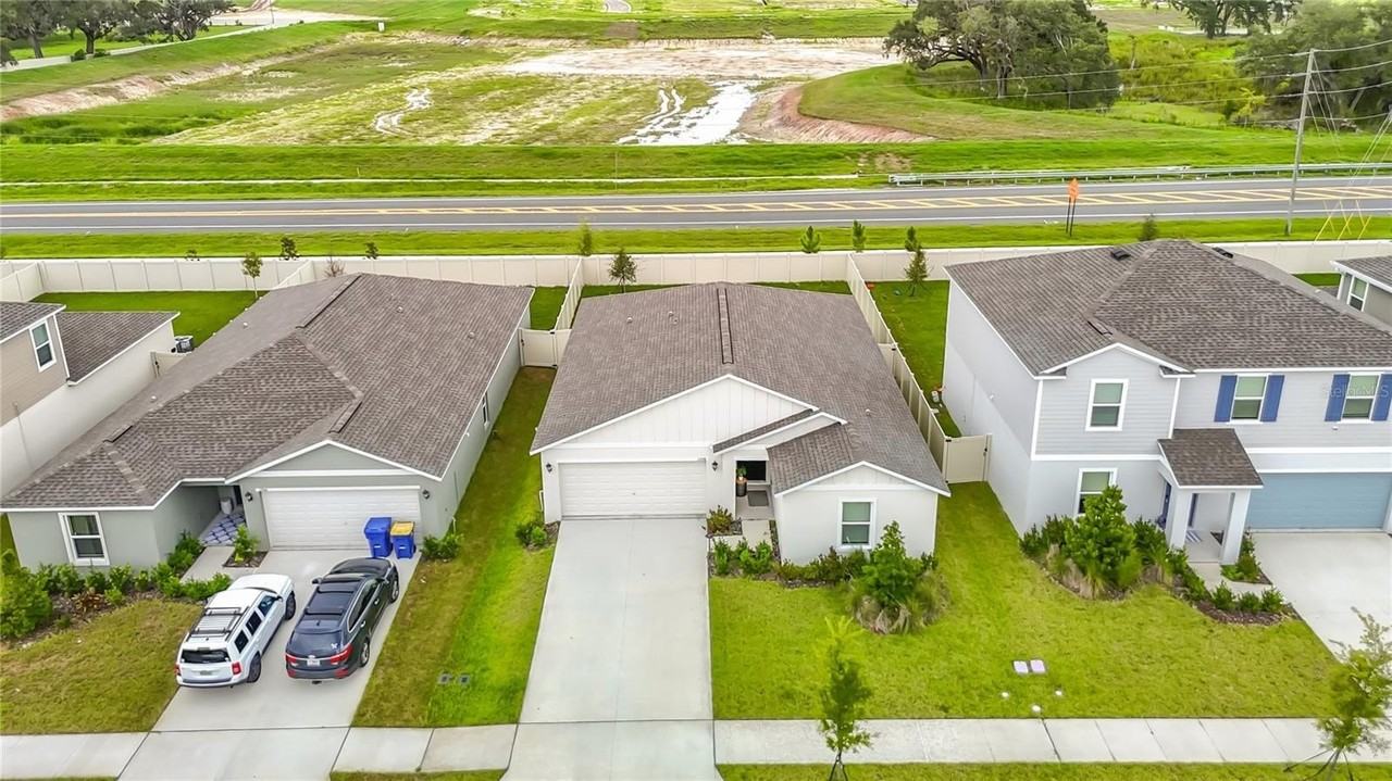 11938 Brae Way - Photo 5 of 50