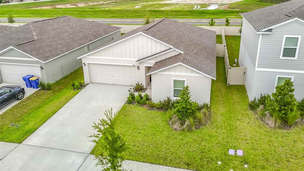 11938 Brae Way - Photo 6 of 50
