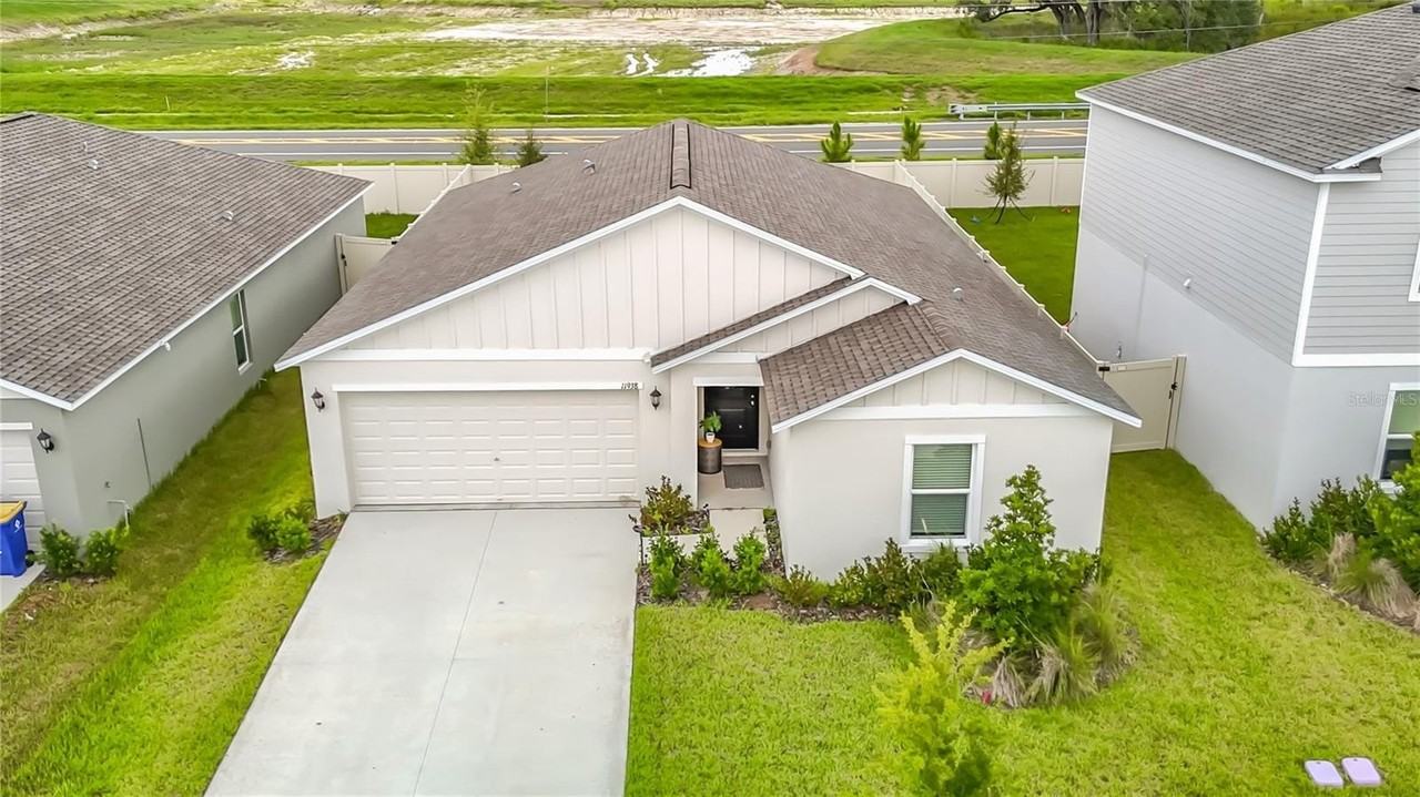 11938 Brae Way - Photo 7 of 50
