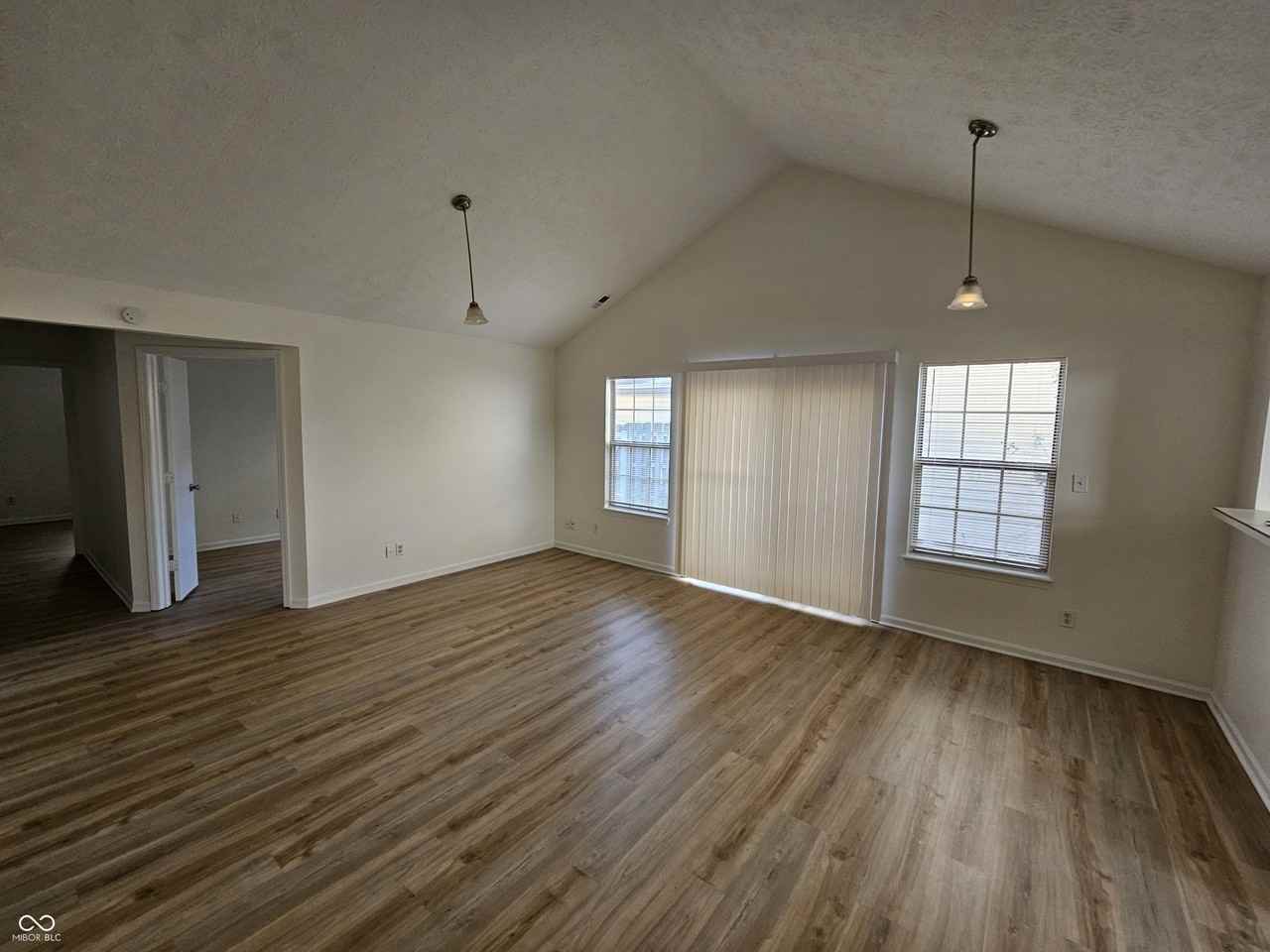 4967 Peony Pl - Photo 4 of 20