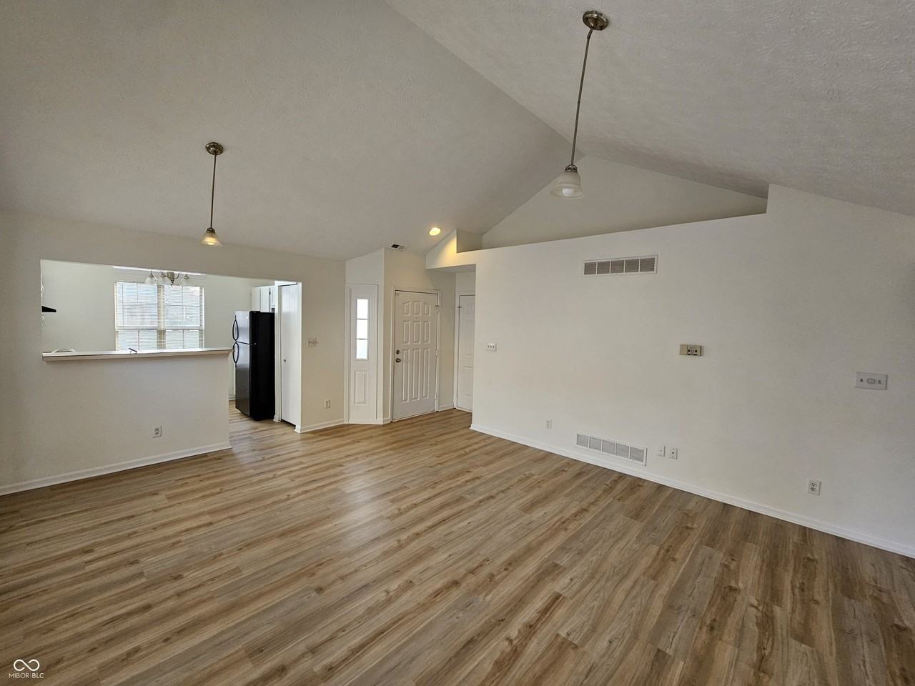4967 Peony Pl - Photo 5 of 20