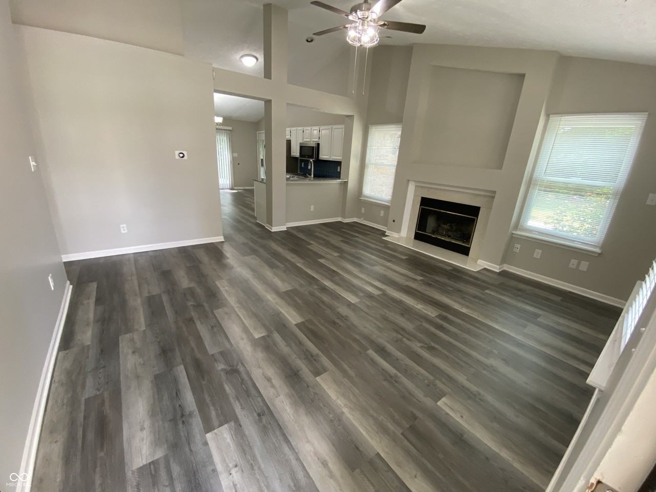 8457 Traders Ct - Photo 2 of 16