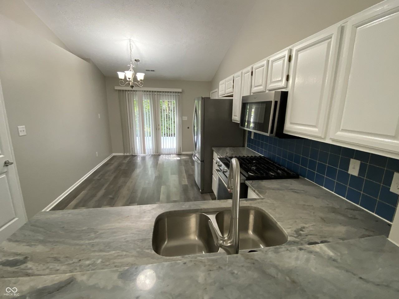 8457 Traders Ct - Photo 4 of 16