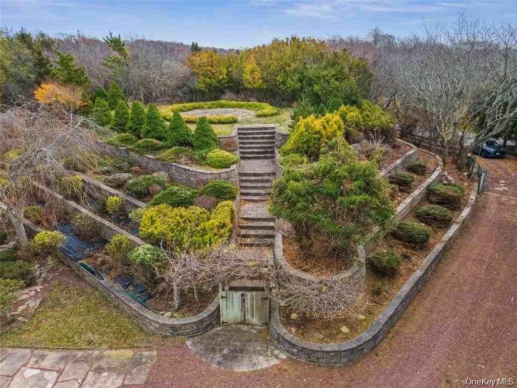83 Prospect Hill Ln - Photo 3 of 10