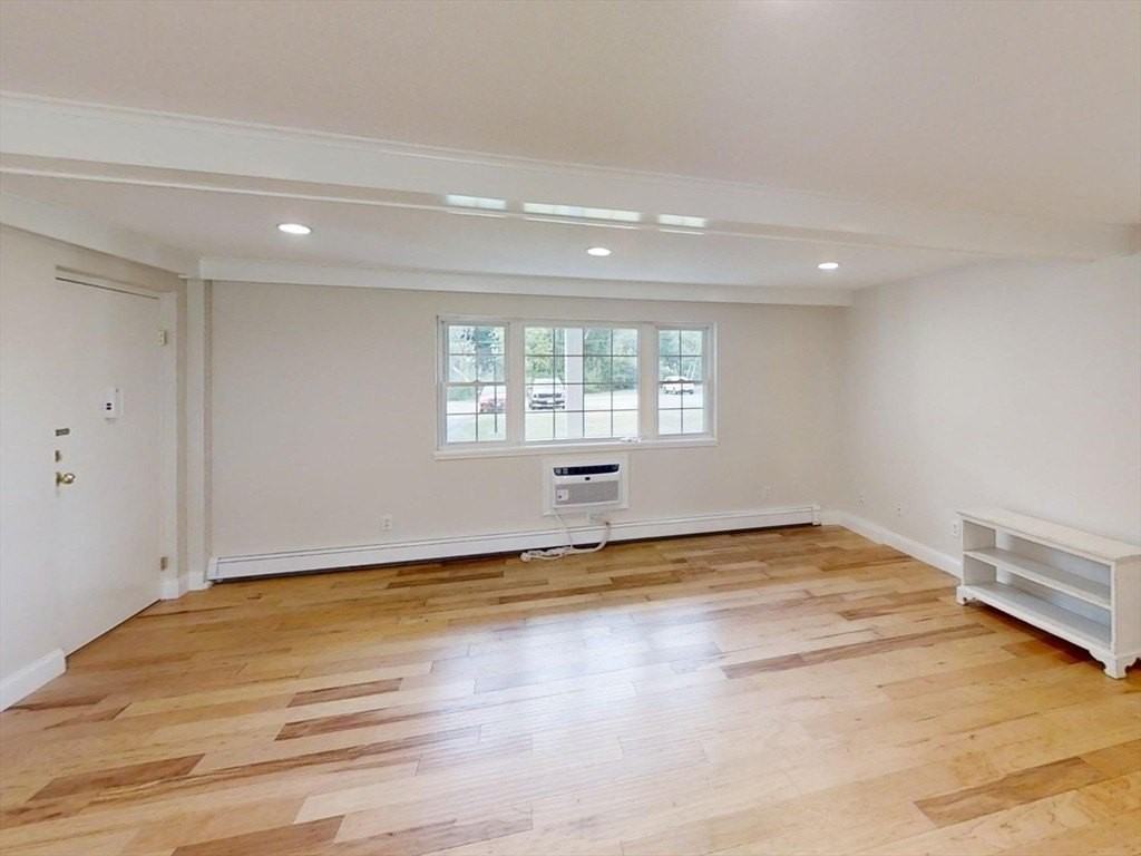 30 Washington Park Dr #5 - Photo 6 of 28