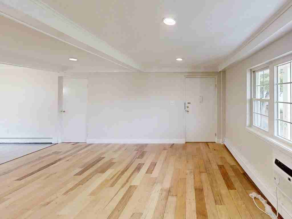 30 Washington Park Dr #5 - Photo 7 of 28