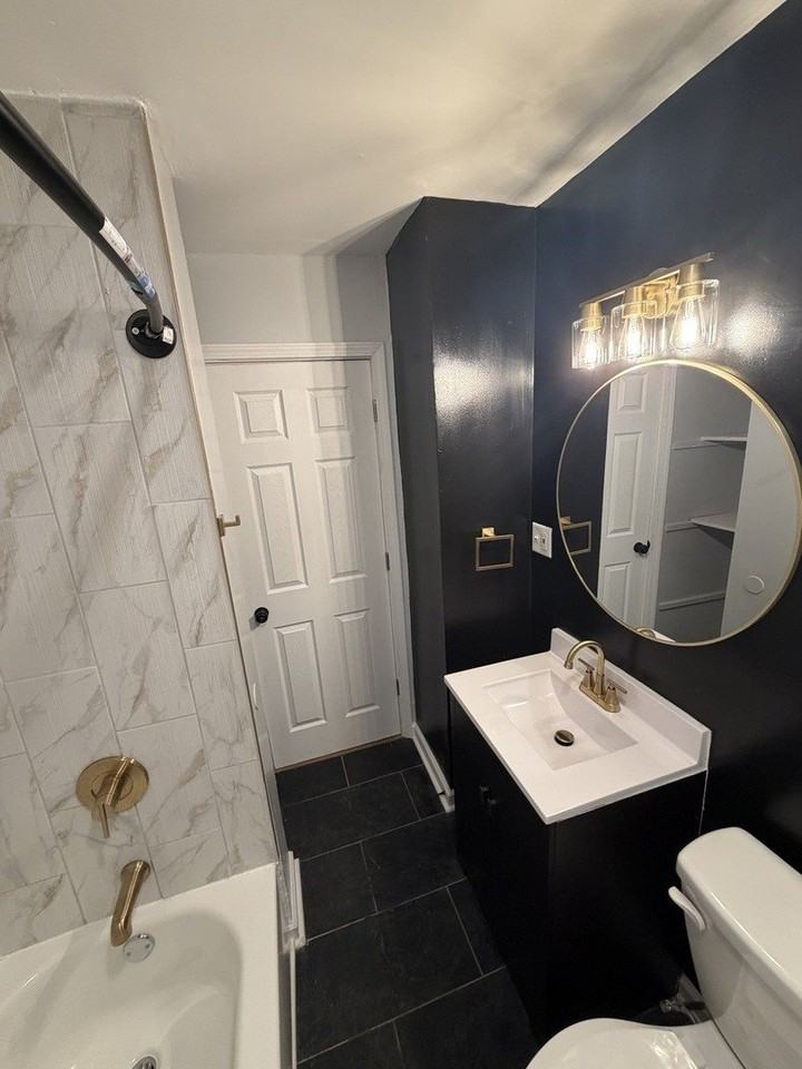8835 S Commercial Ave #1 - Photo 7 of 8