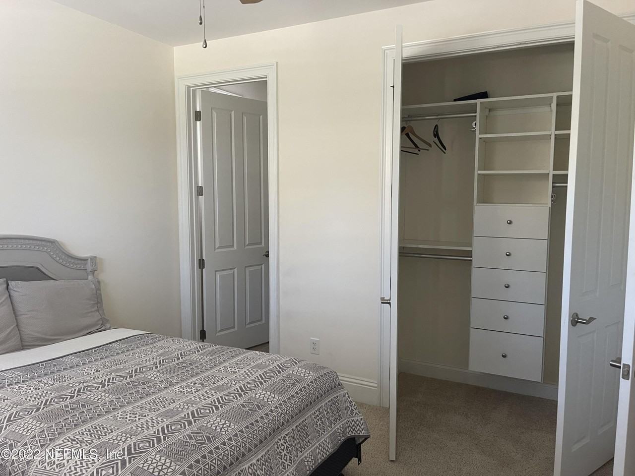 5009 River Bend Dr #C - Photo 3 of 28