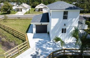 featured image of 1200 N Clay St