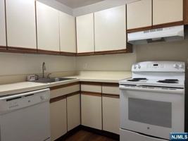 featured image of 117 Treetop Ct #61