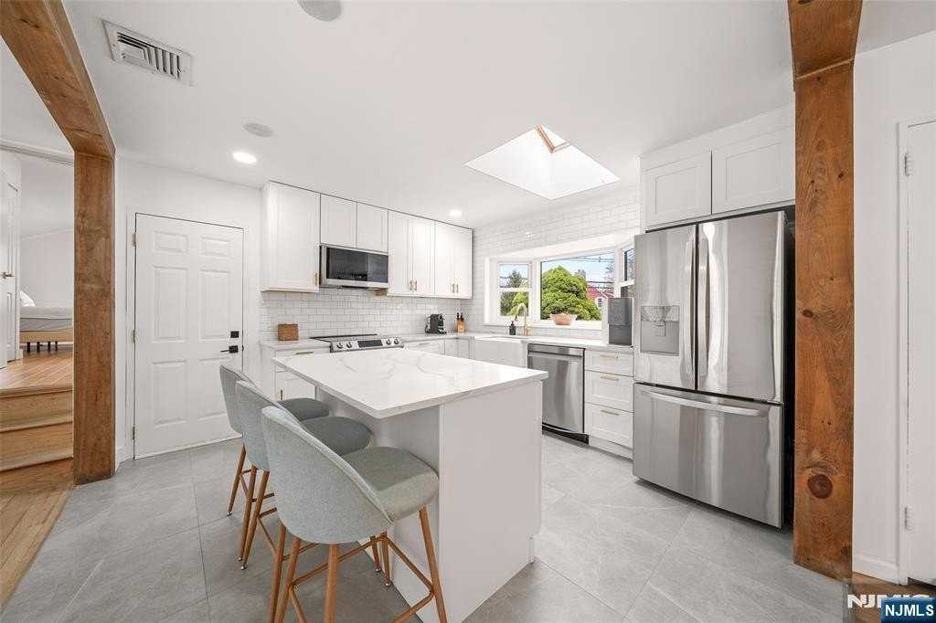 7 Wierimus Ln - Photo 7 of 33