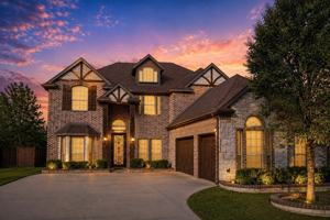 featured image of 7124 Playa Imperial Ln