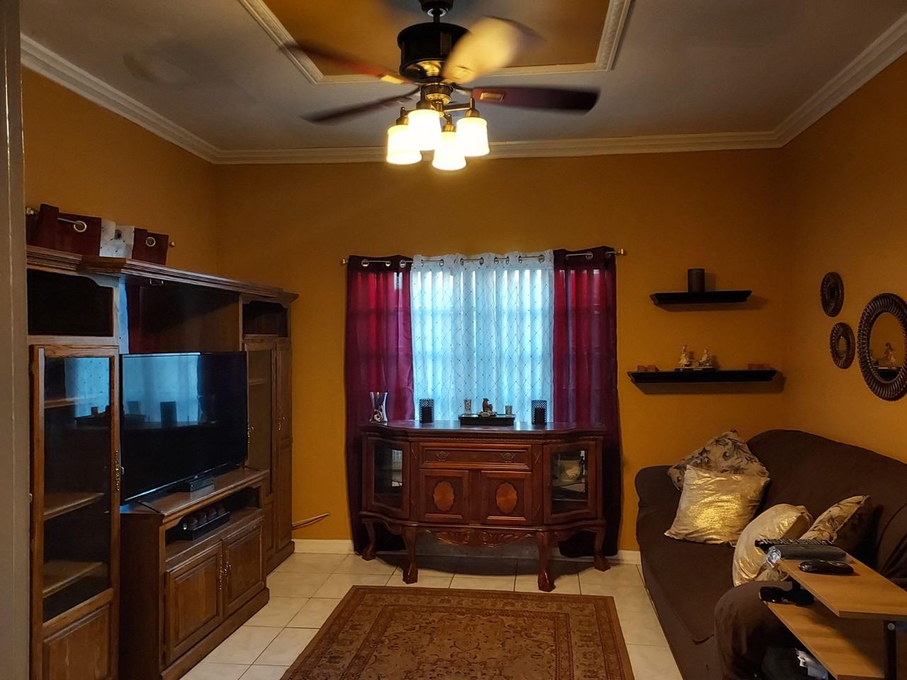 E 25th Ave - Photo 5 of 10