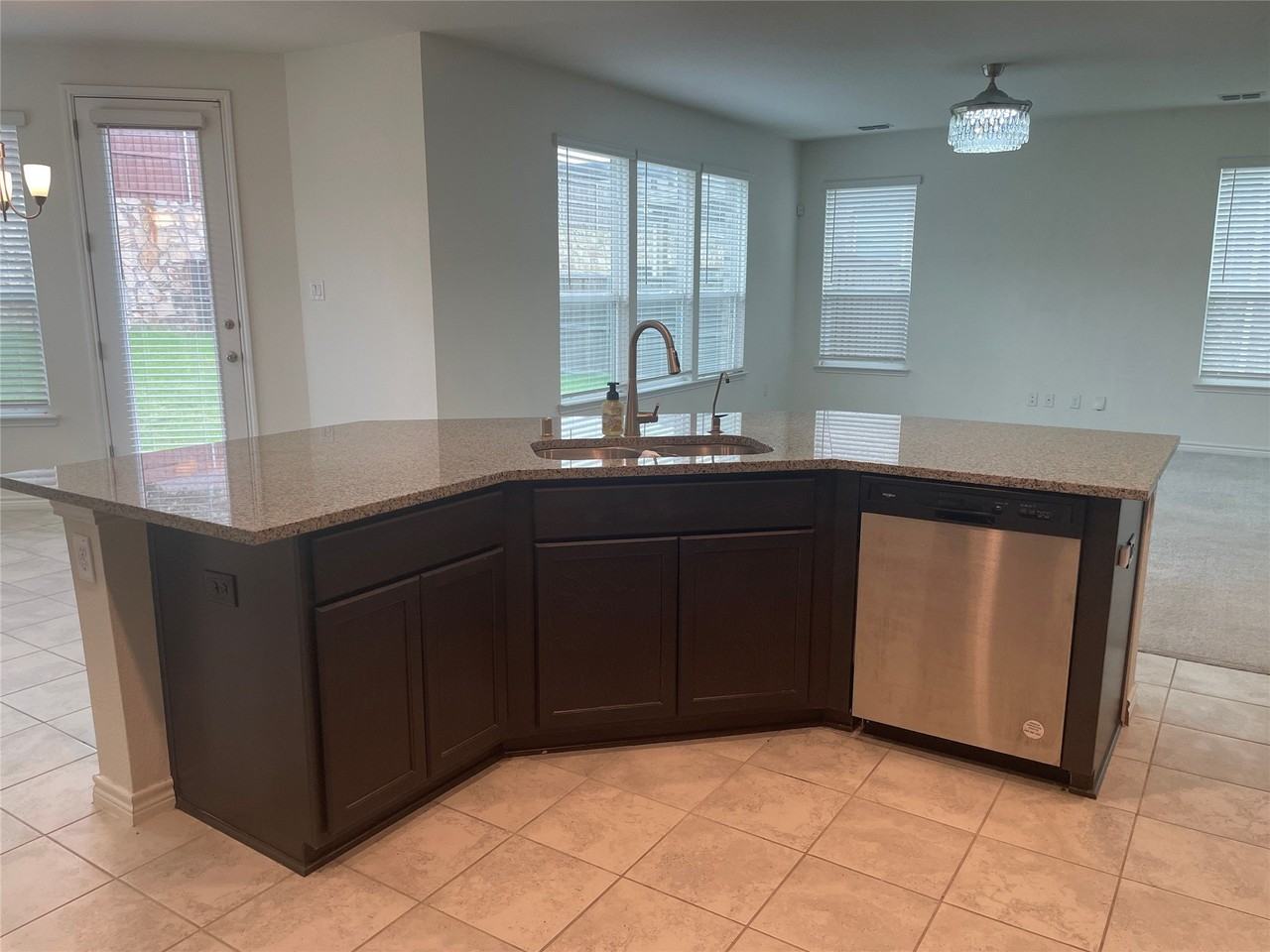 8921 Bison Creek Dr - Photo 5 of 27
