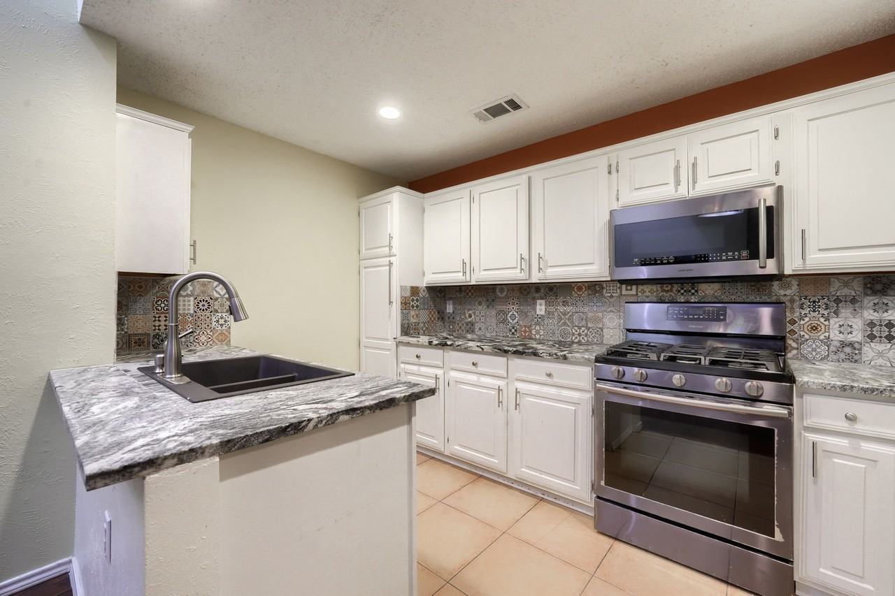 507 Briarcliff Dr - Photo 4 of 23