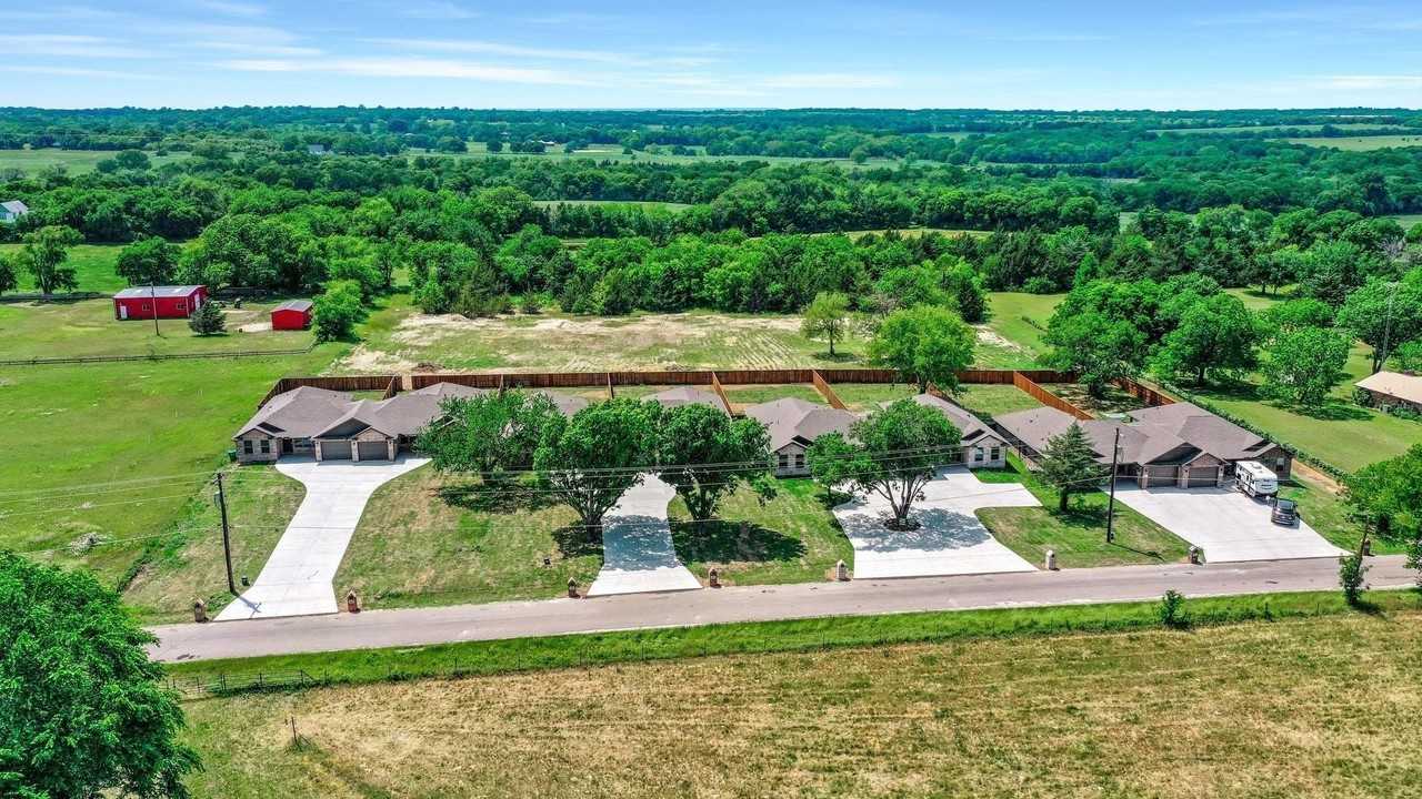617 Friendship Rd - Photo 2 of 40