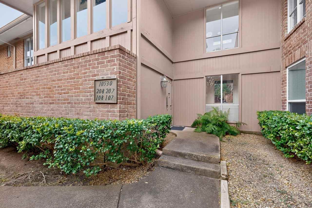 10530 Stone Canyon Rd #108 - Photo 2 of 40