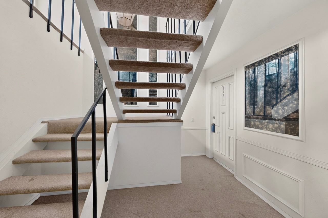 10530 Stone Canyon Rd #108 - Photo 3 of 40
