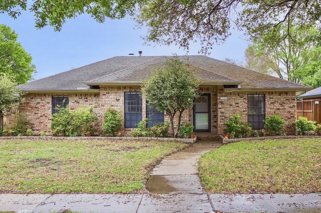 3228 Anchor Dr - Photo 2 of 25