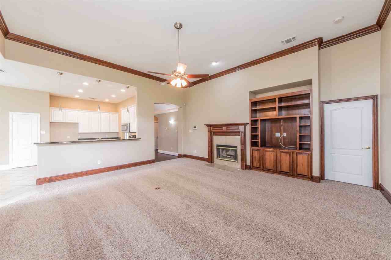5212 Estrella Ln - Photo 3 of 16