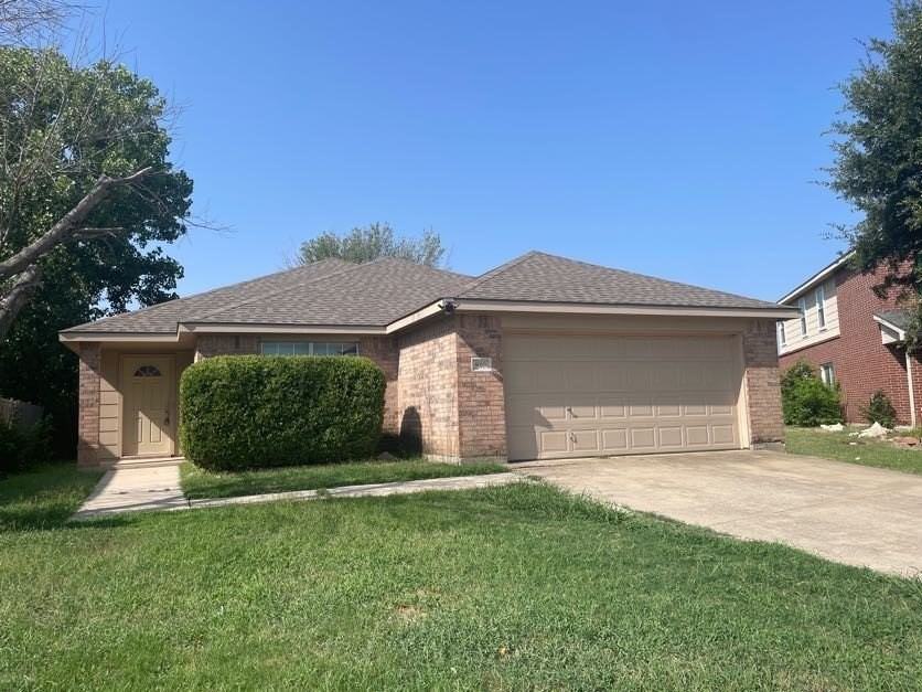 820 Eagle Dr