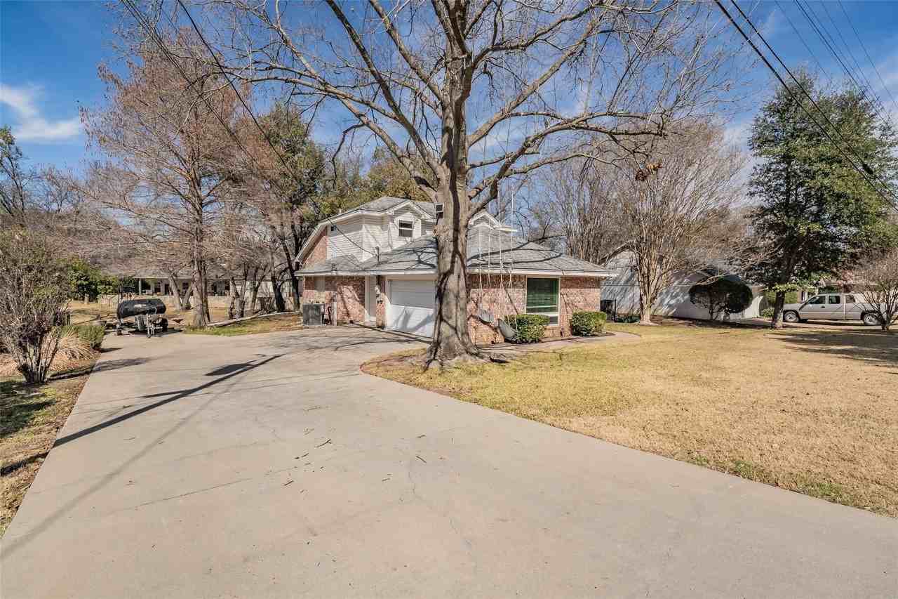4218 Mojave Dr - Photo 2 of 40
