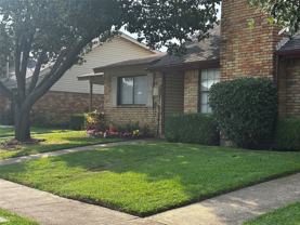 2011 Towngate Dr - Photo 1 of 1