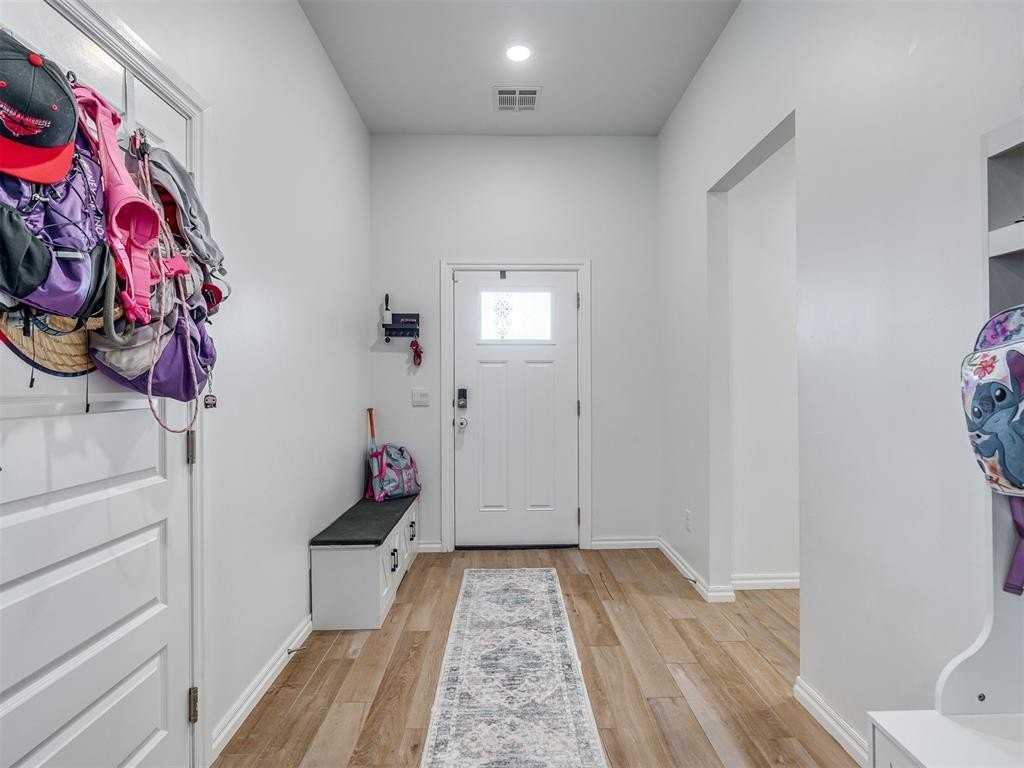 2517 Kathleens Xing - Photo 4 of 35