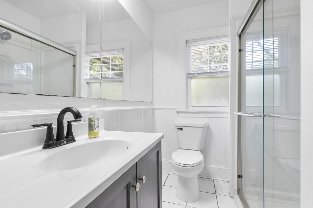 1812 Huffman Blvd - Photo 4 of 17
