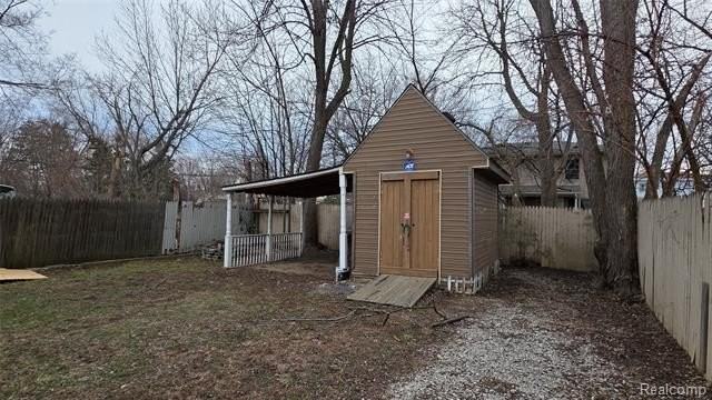 33507 Berville Ct - Photo 2 of 24