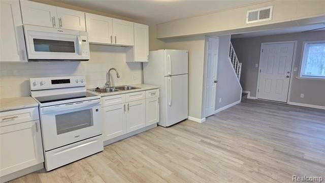 33507 Berville Ct - Photo 5 of 24