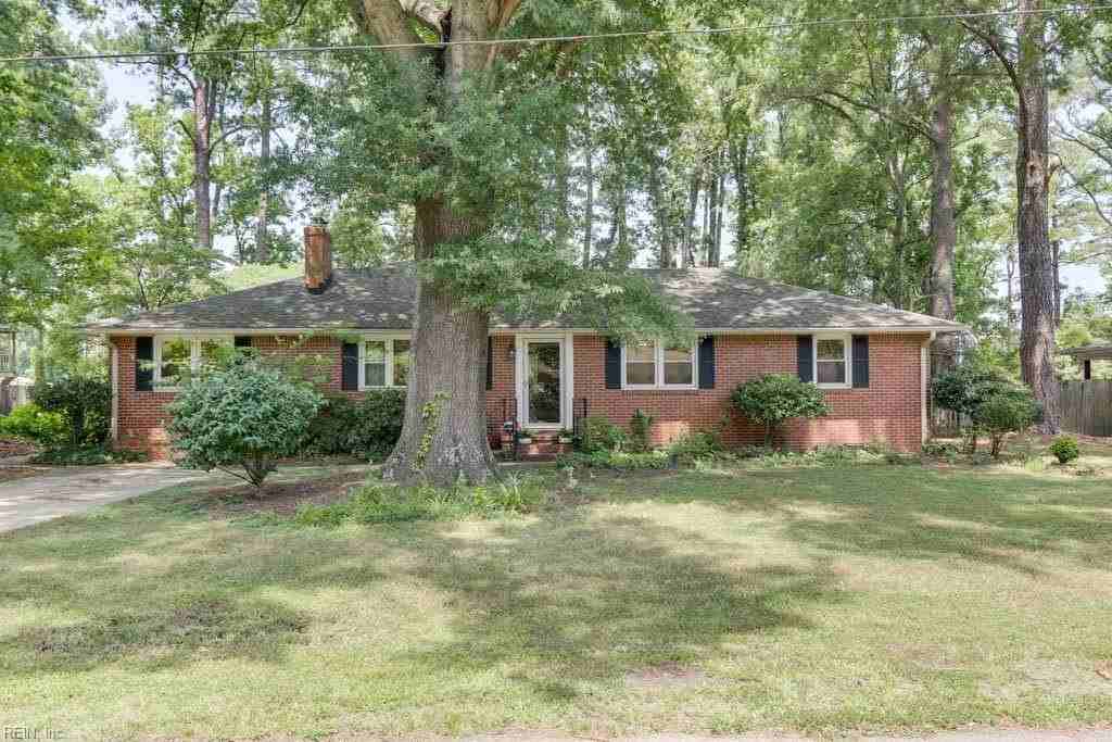 132 Causeway Dr - Photo 5 of 36