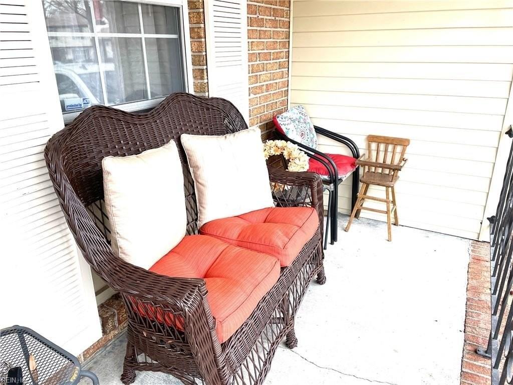 6817 Cedarwood Ct - Photo 3 of 30