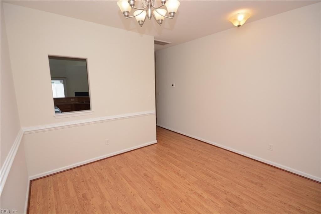 5062 Glen Canyon Dr - Photo 5 of 50