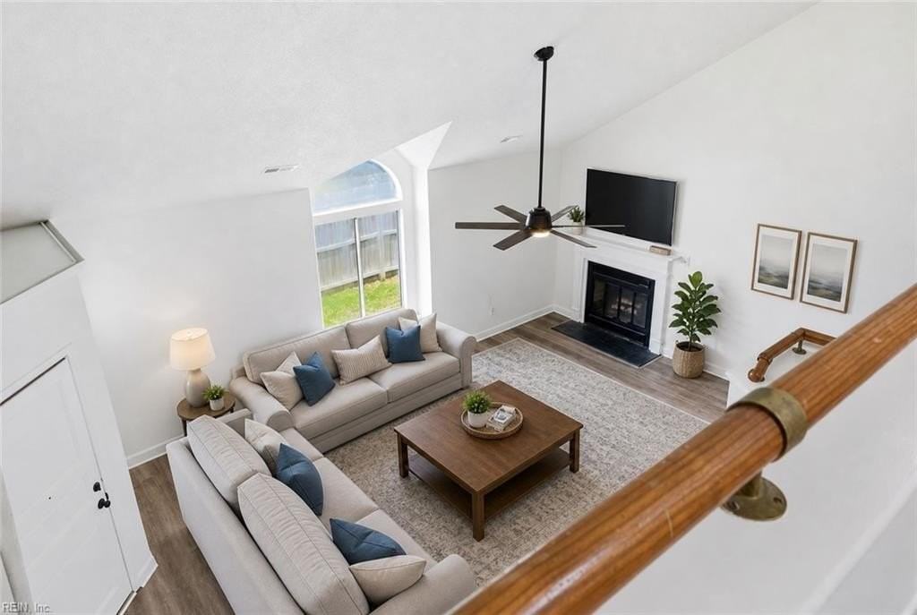 2044 Chicory St - Photo 4 of 34