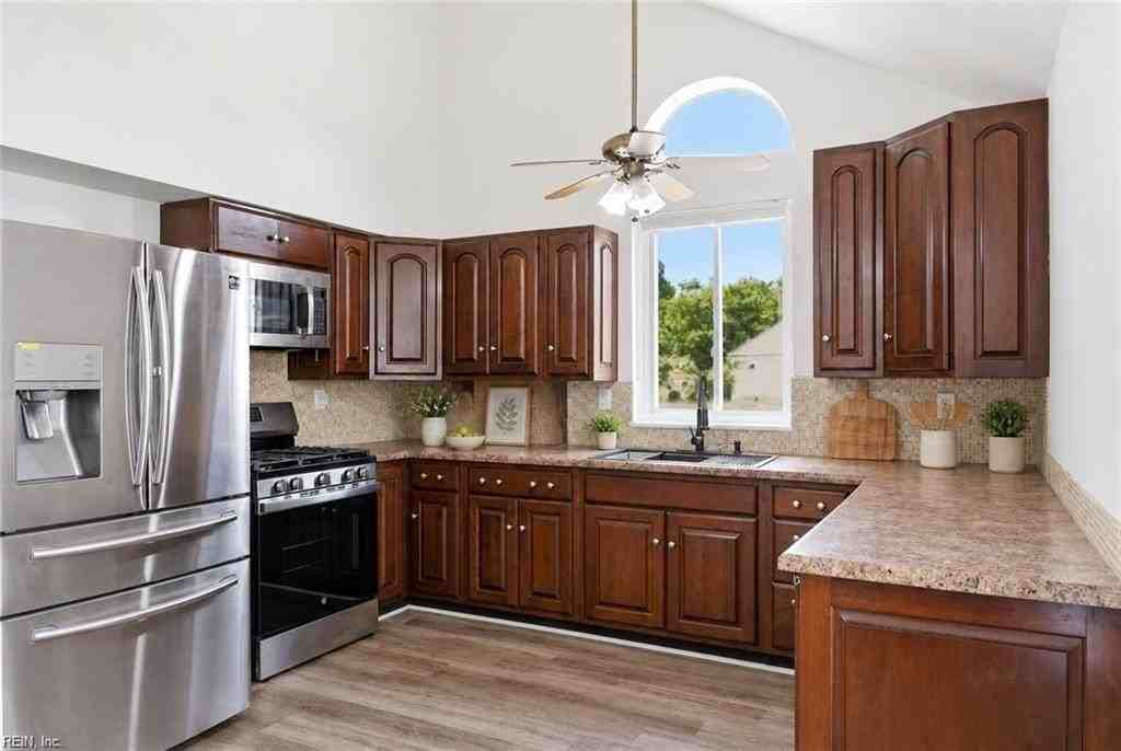 2044 Chicory St - Photo 6 of 34