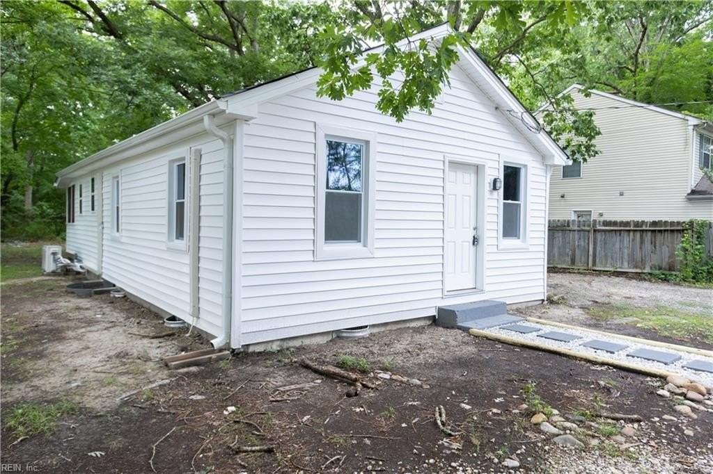 345 Tabbs Ln - Photo 3 of 22