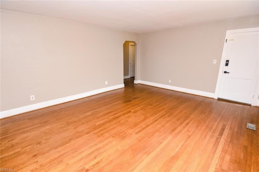 1330 Monterey Ave #1 - Photo 7 of 46