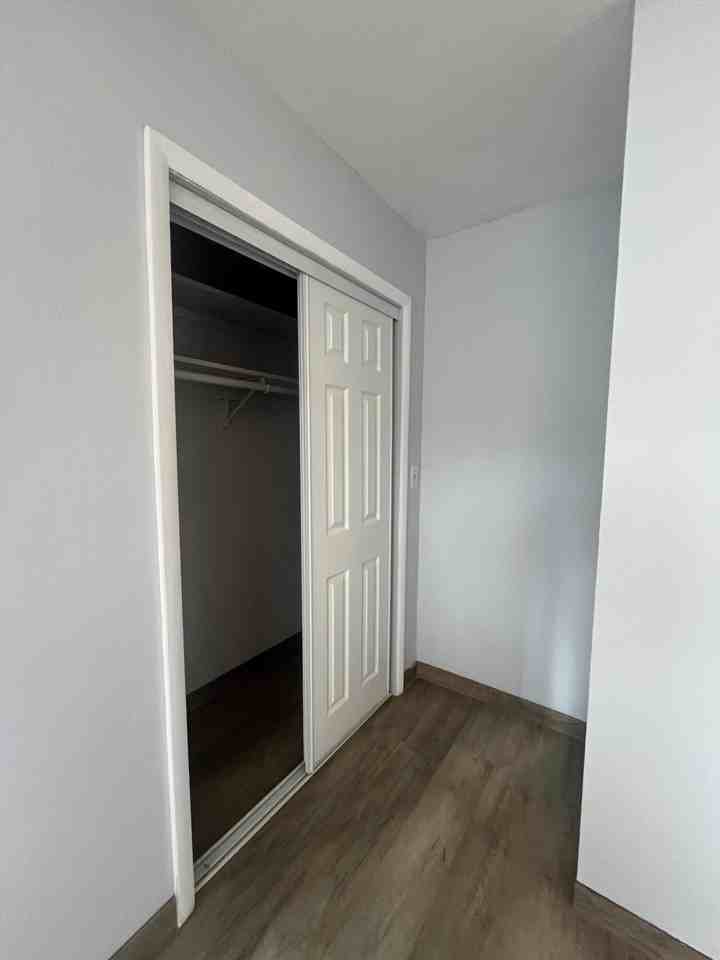 1421 Se 2nd St #2 - Photo 7 of 9