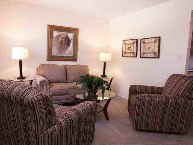 Country Club Meadows - Photo 2 of 40