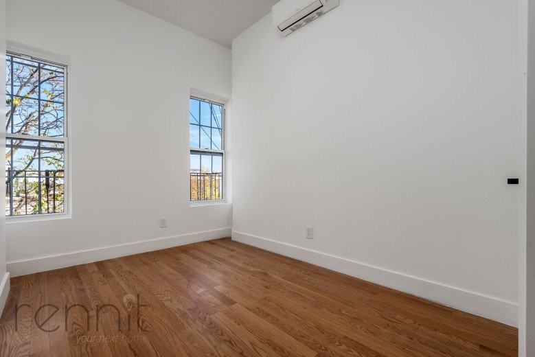 Fairview Ave #3L - Photo 4 of 8