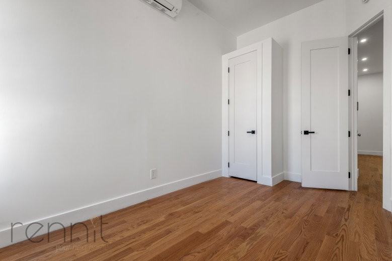 Fairview Ave #3L - Photo 5 of 8