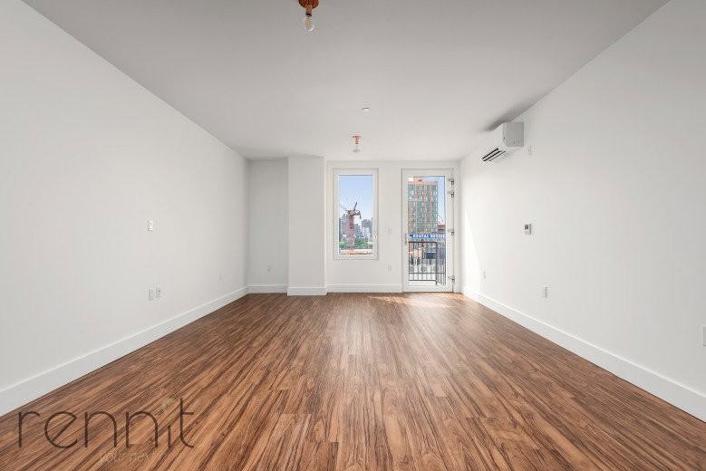 2624 4th St #7G - Photo 2 of 8