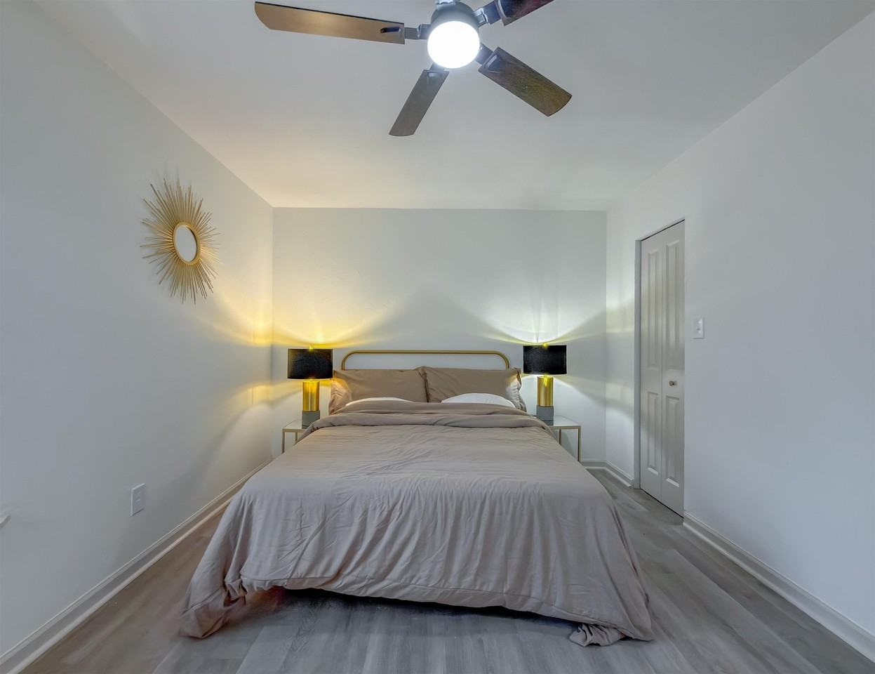 2059 Little River Ln - Photo 4 of 48