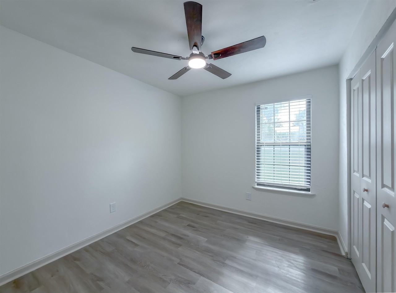 2059 Little River Ln - Photo 7 of 48